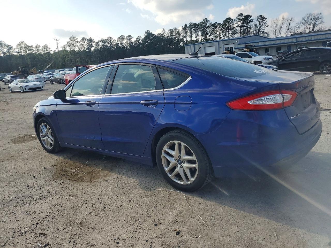 2013 FORD FUSION SE photo 2