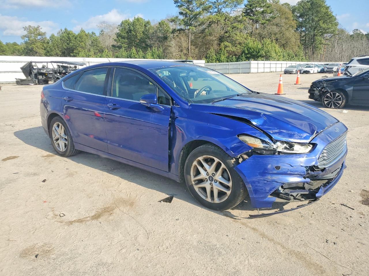 2013 FORD FUSION SE photo 4
