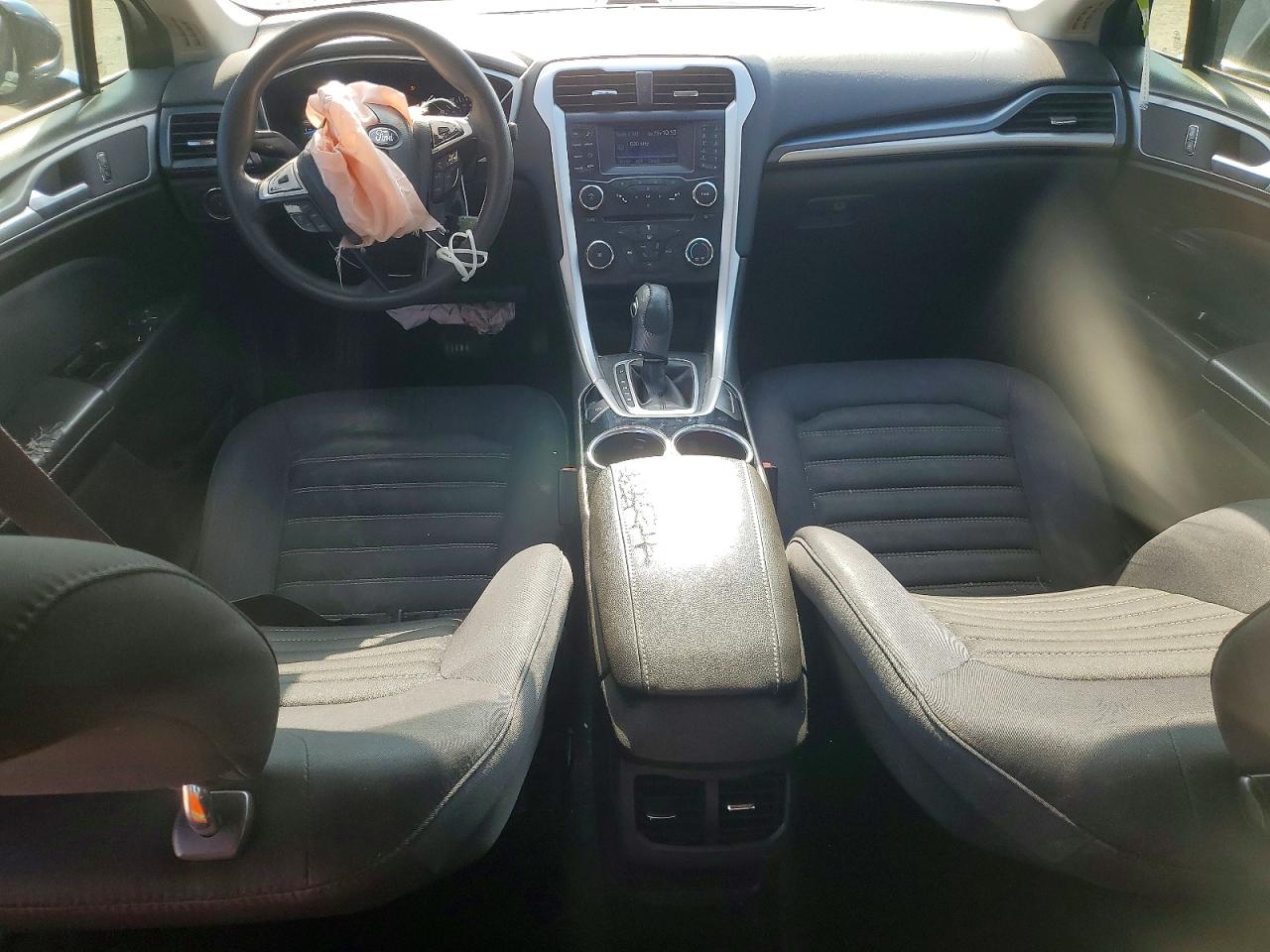 2013 FORD FUSION SE photo 8