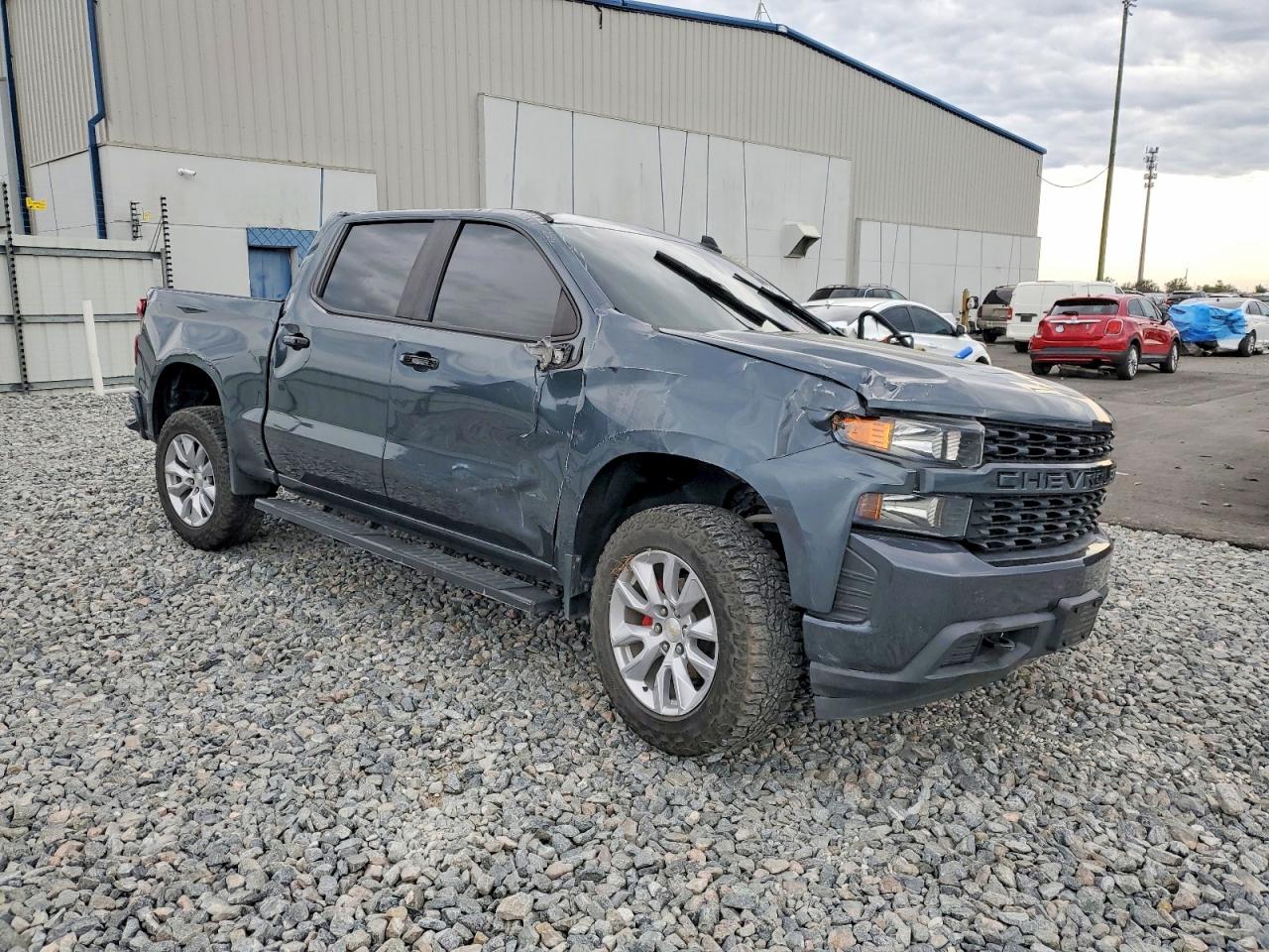 2021 CHEVROLET SILVERADO C1500 CUSTOM photo 4