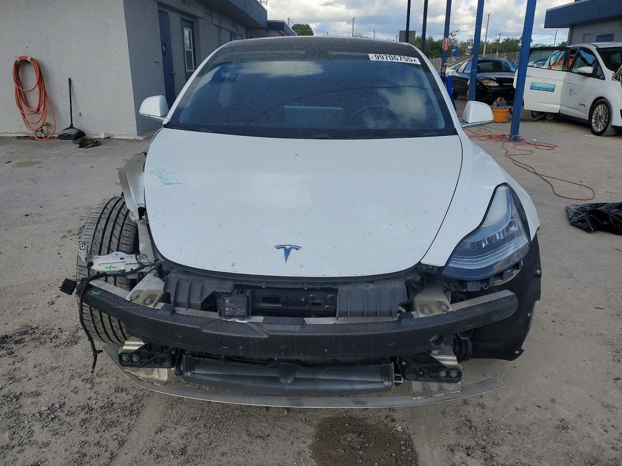 2019 TESLA MODEL 3 photo 5