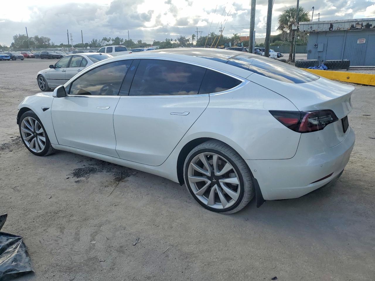 2019 TESLA MODEL 3 photo 2