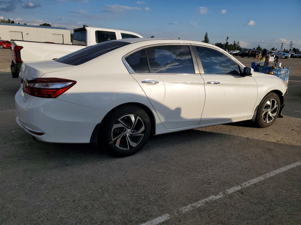 2017 HONDA ACCORD LX photo 3