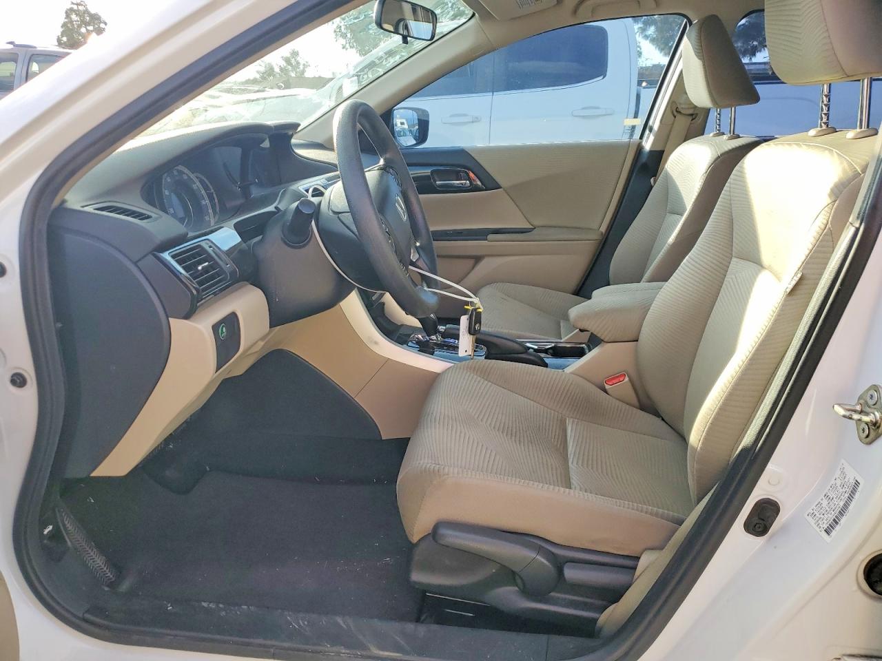 2017 HONDA ACCORD LX photo 7