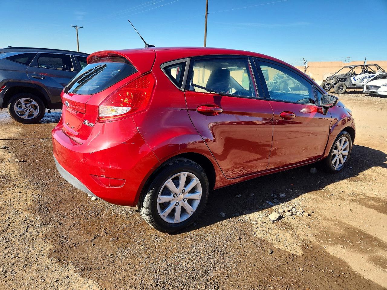 2011 FORD FIESTA SE photo 3