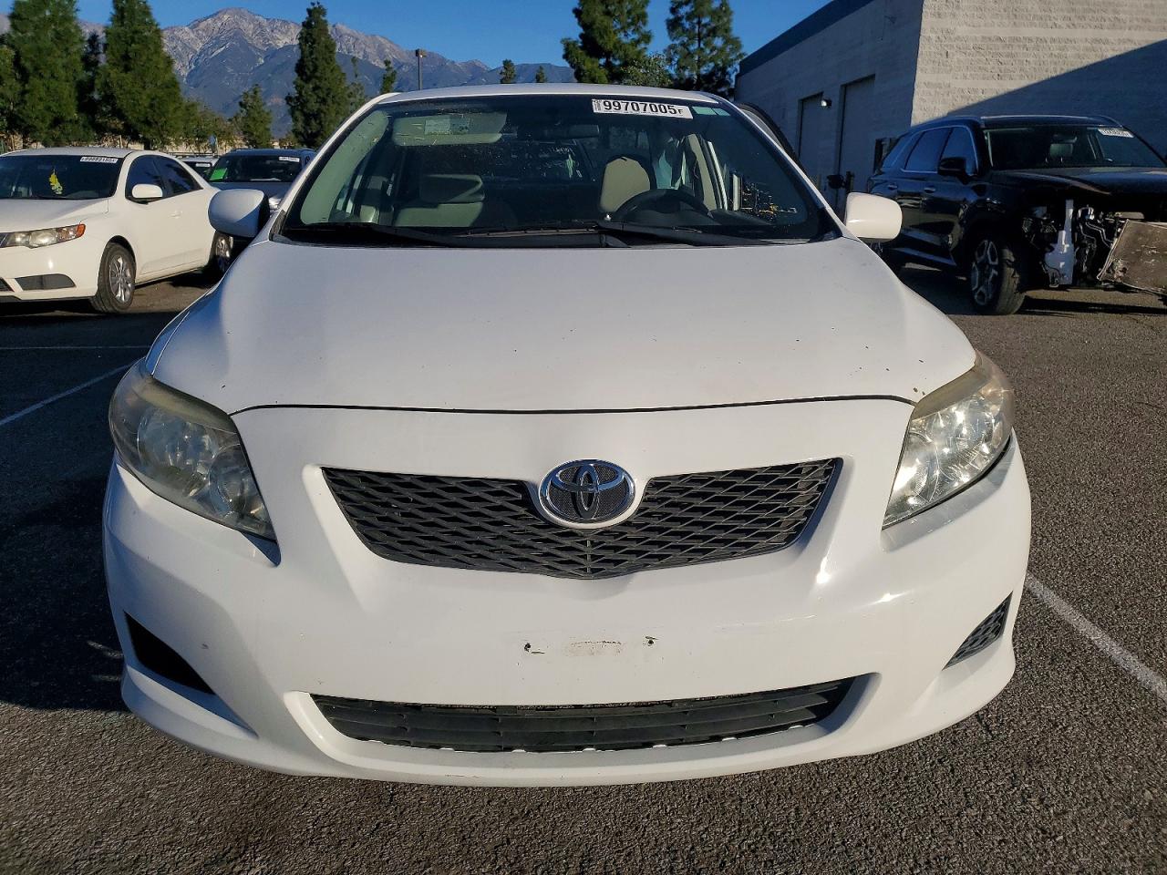 2010 TOYOTA COROLLA LE photo 5