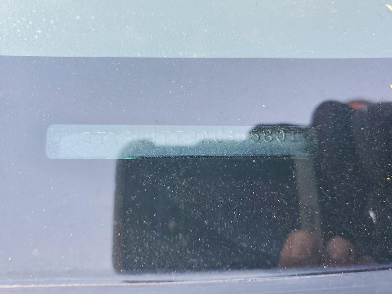 2010 TOYOTA COROLLA LE photo 12