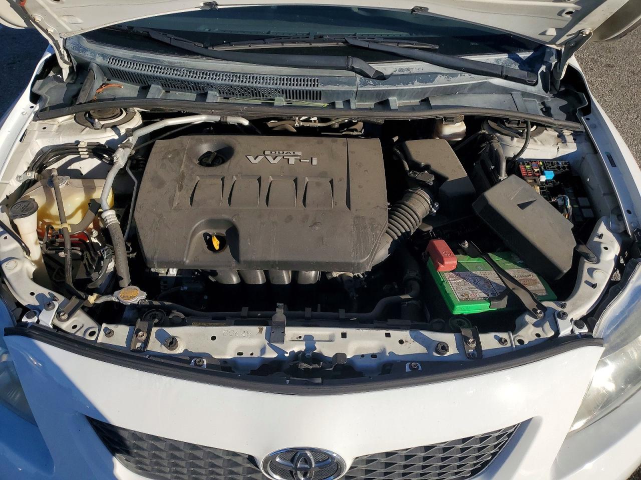 2010 TOYOTA COROLLA LE photo 11