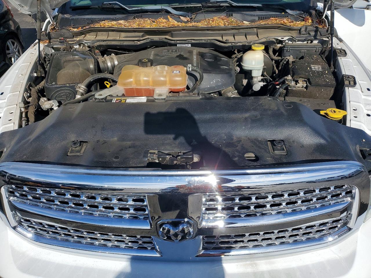 2017 RAM 1500 LARAMIE photo 11