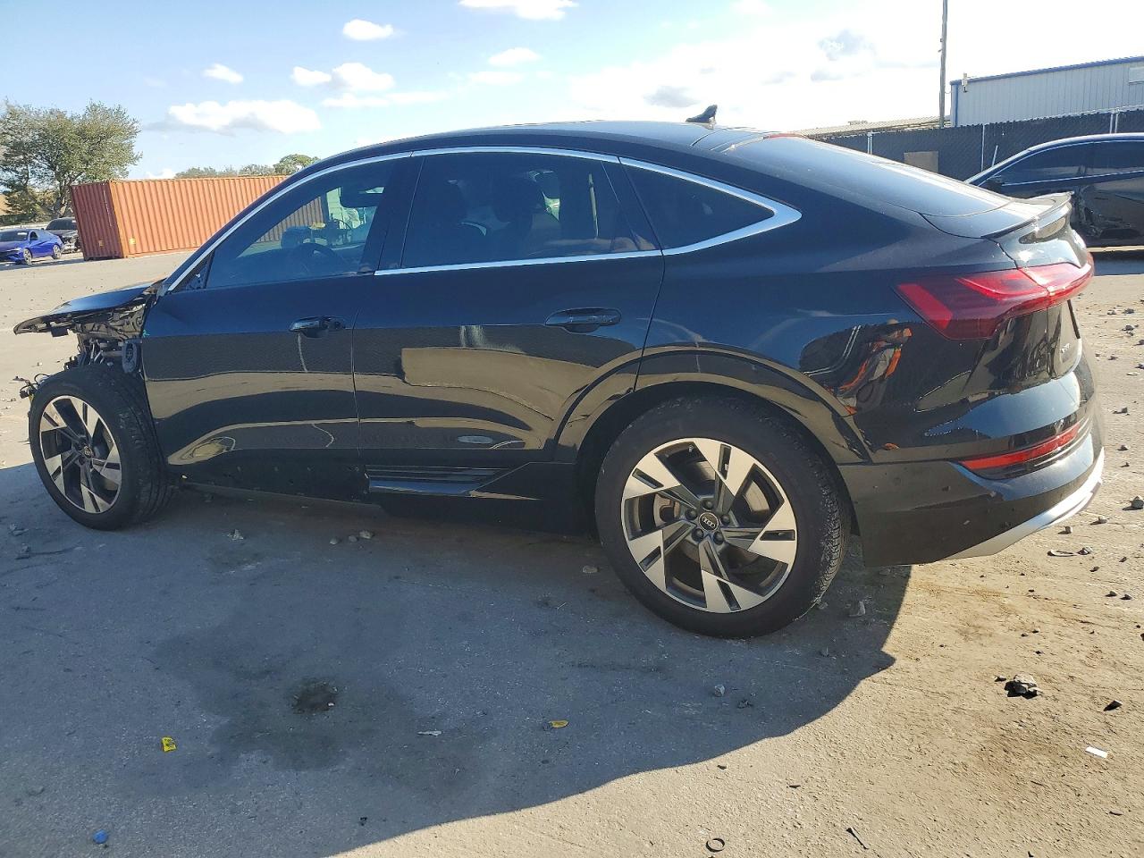 2022 AUDI E-TRON SPORTBACK PREMIUM PLUS photo 2