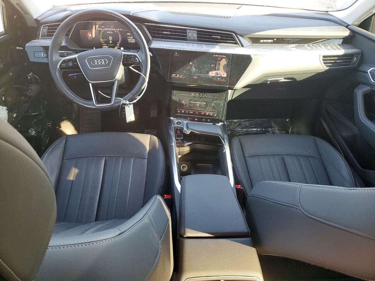 2022 AUDI E-TRON SPORTBACK PREMIUM PLUS photo 8