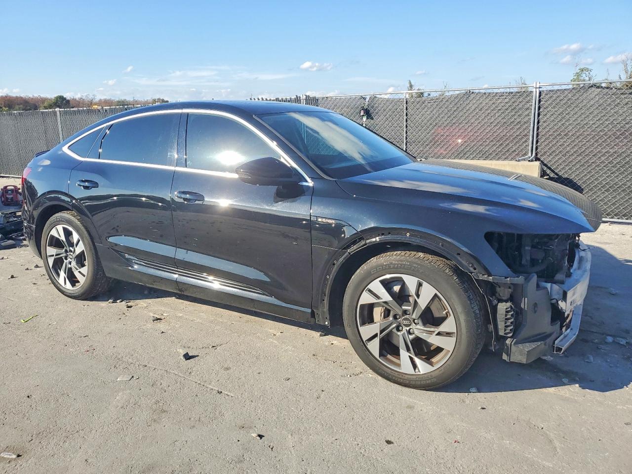 2022 AUDI E-TRON SPORTBACK PREMIUM PLUS photo 4