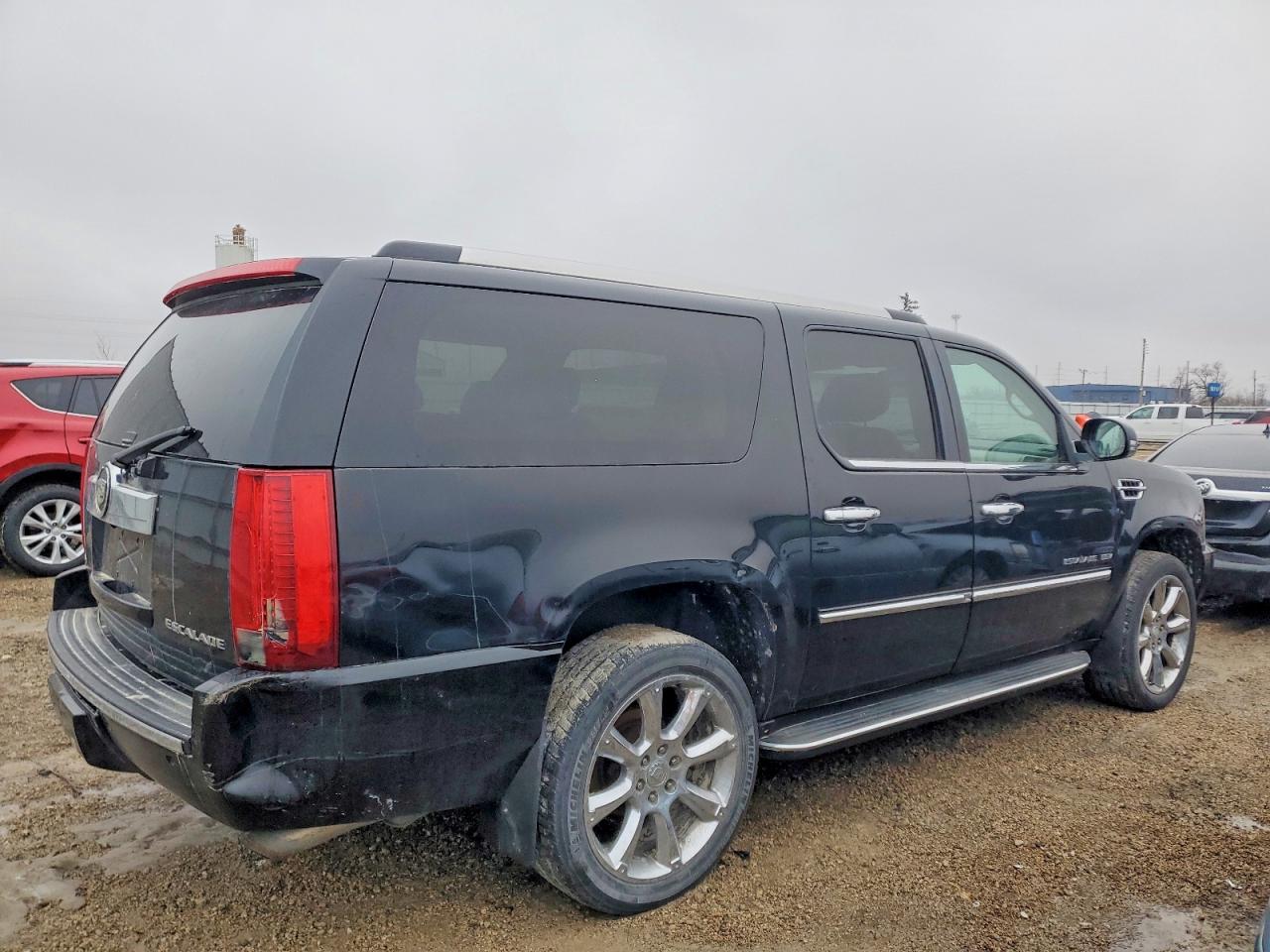 2012 CADILLAC ESCALADE ESV LUXURY photo 3