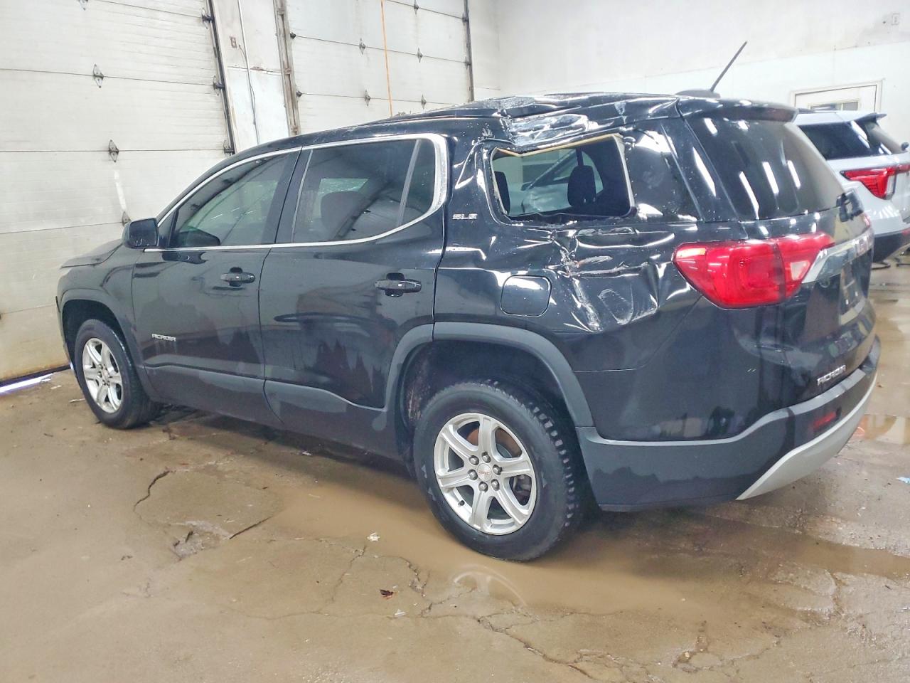 2019 GMC ACADIA SLE photo 2