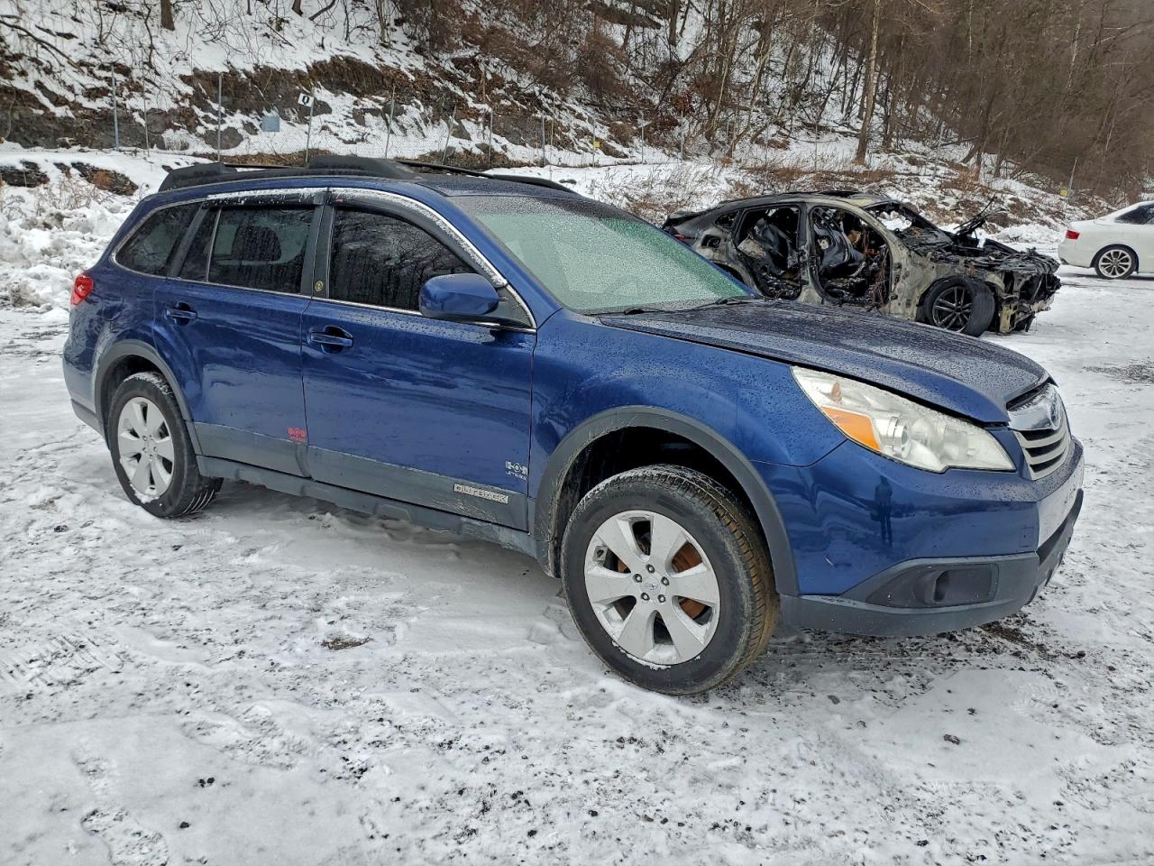 2010 SUBARU OUTBACK 2.5I PREMIUM photo 4