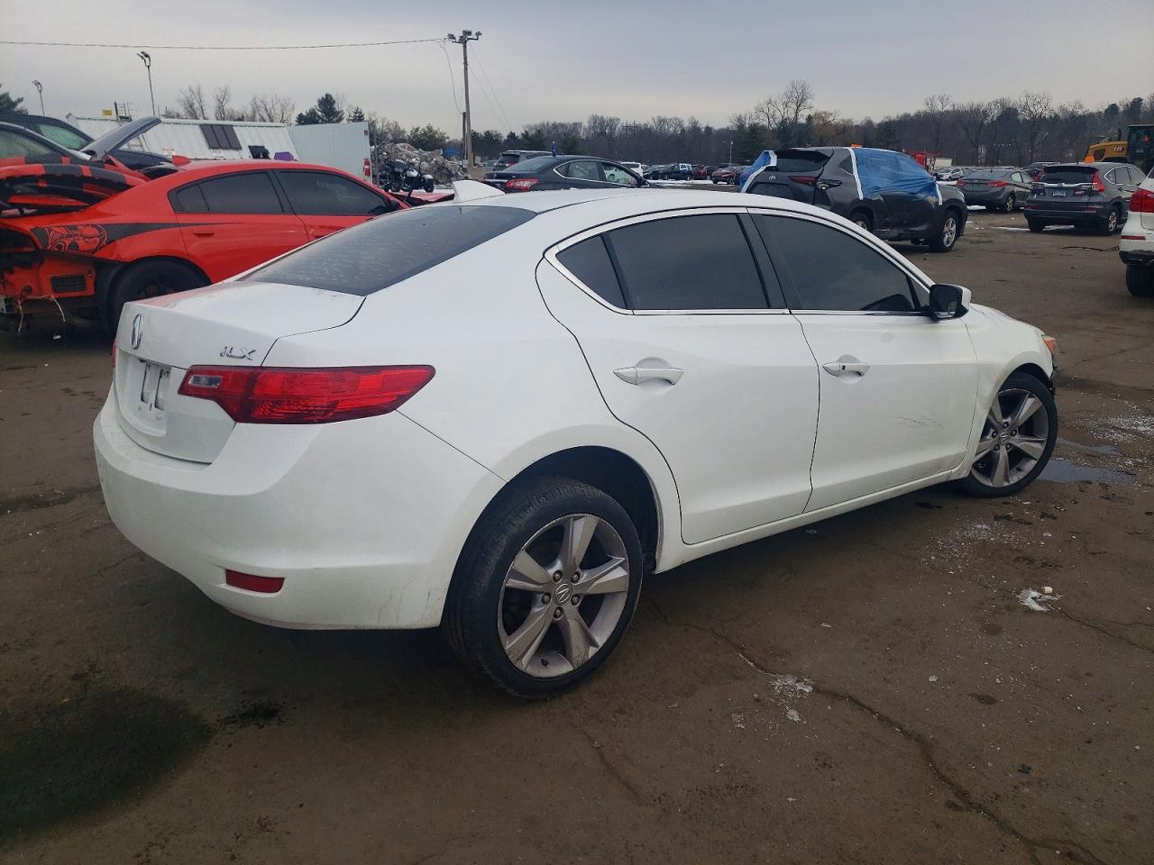 2014 ACURA ILX 20 TECH photo 3