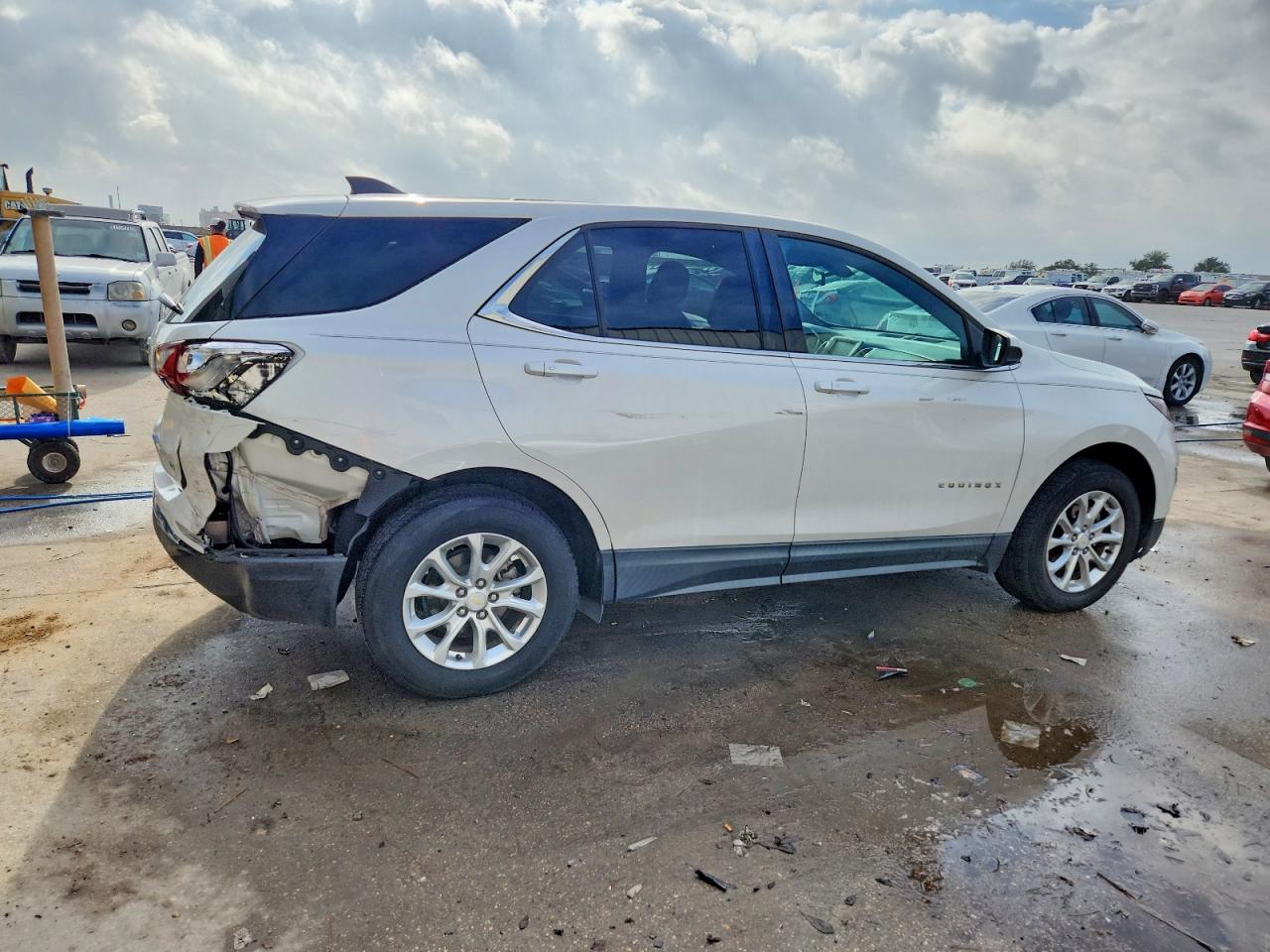 2018 CHEVROLET EQUINOX LT photo 3