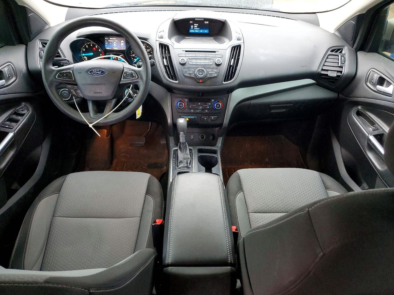 2017 FORD ESCAPE SE photo 8