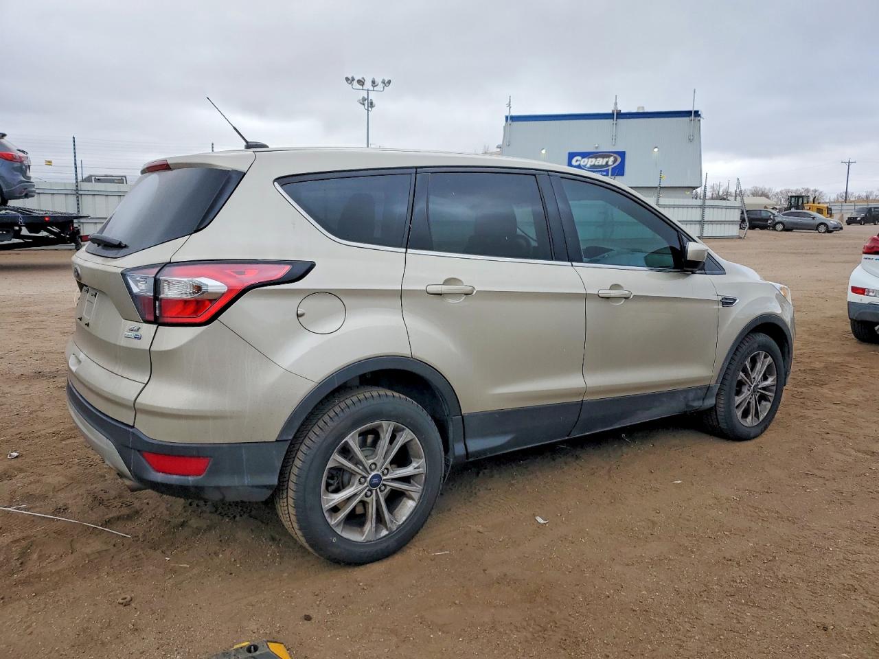 2017 FORD ESCAPE SE photo 3