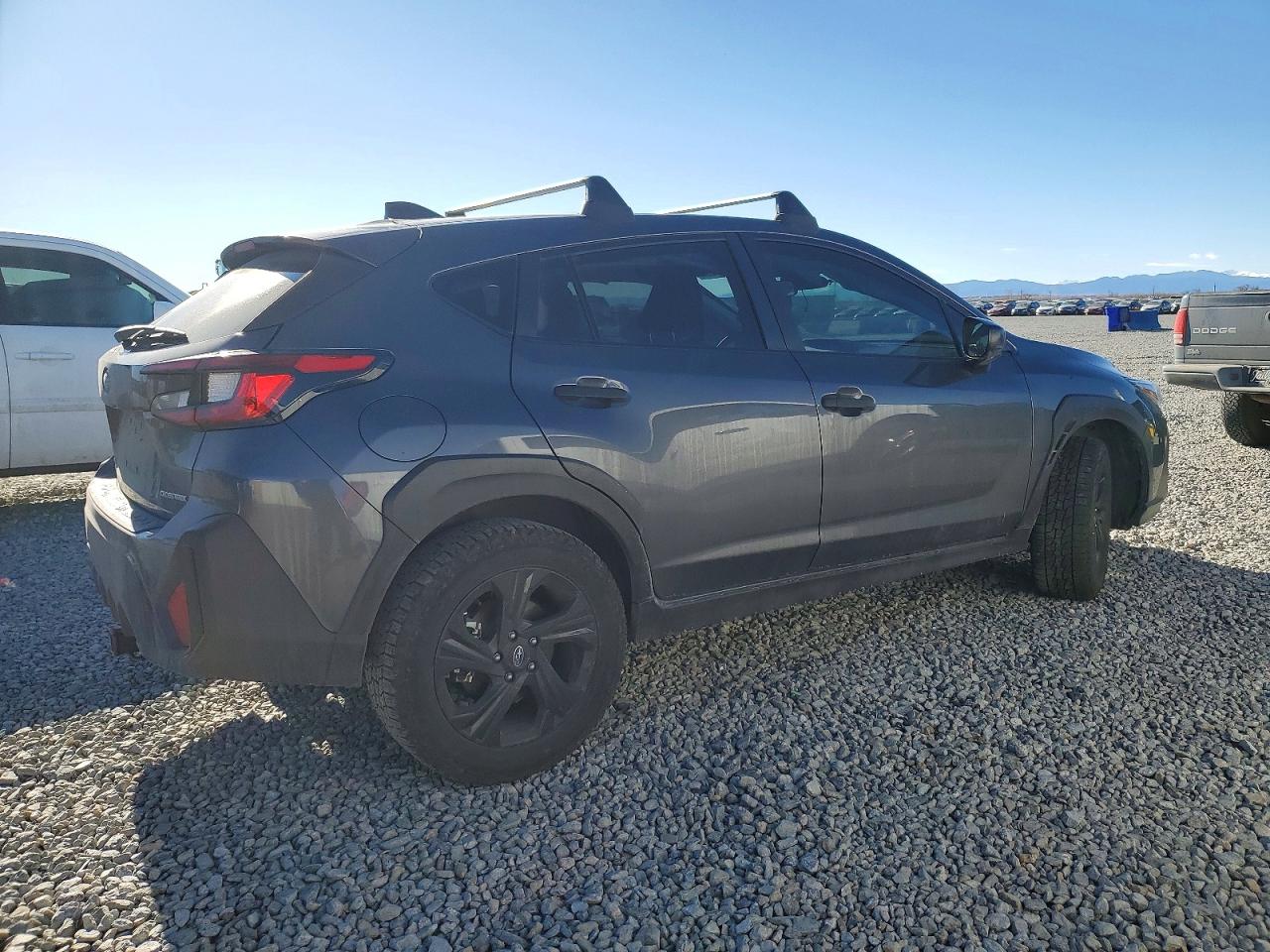 2024 SUBARU CROSSTREK photo 3