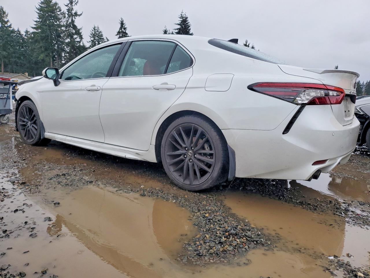 2021 TOYOTA CAMRY XSE photo 2