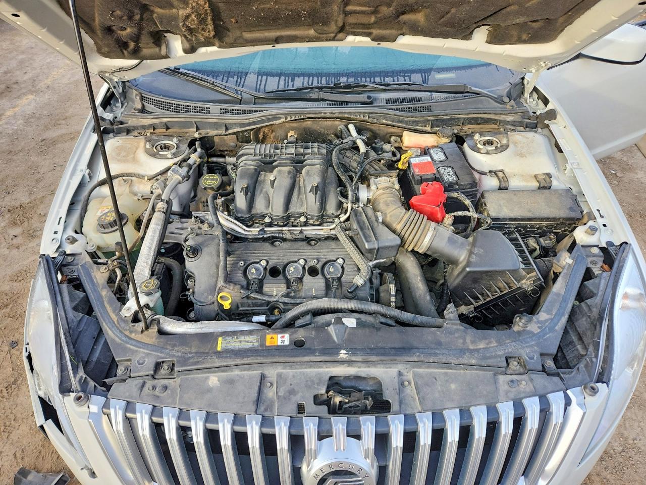 2010 MERCURY MILAN PREMIER photo 11