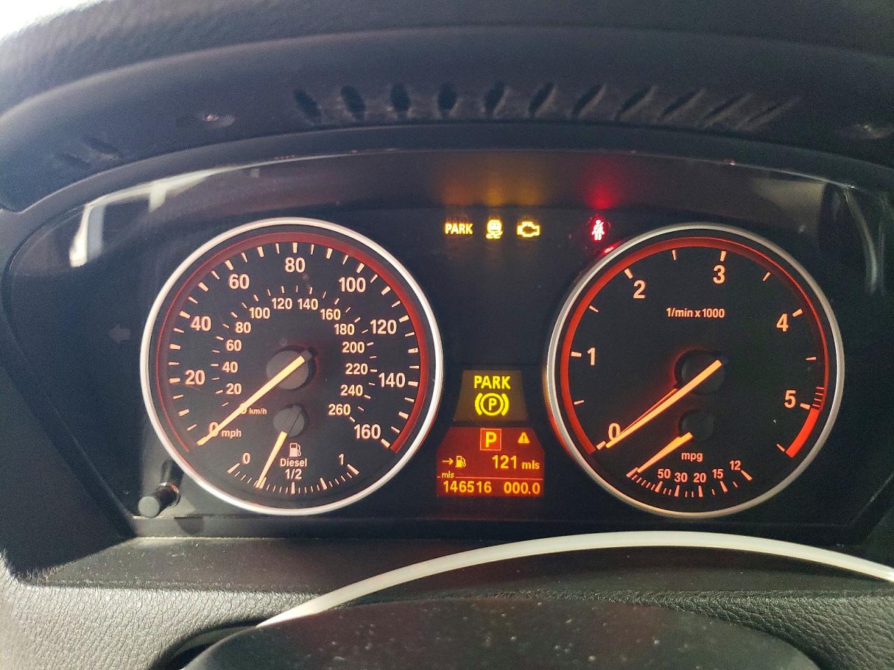 2011 BMW X5 XDRIVE35D photo 9