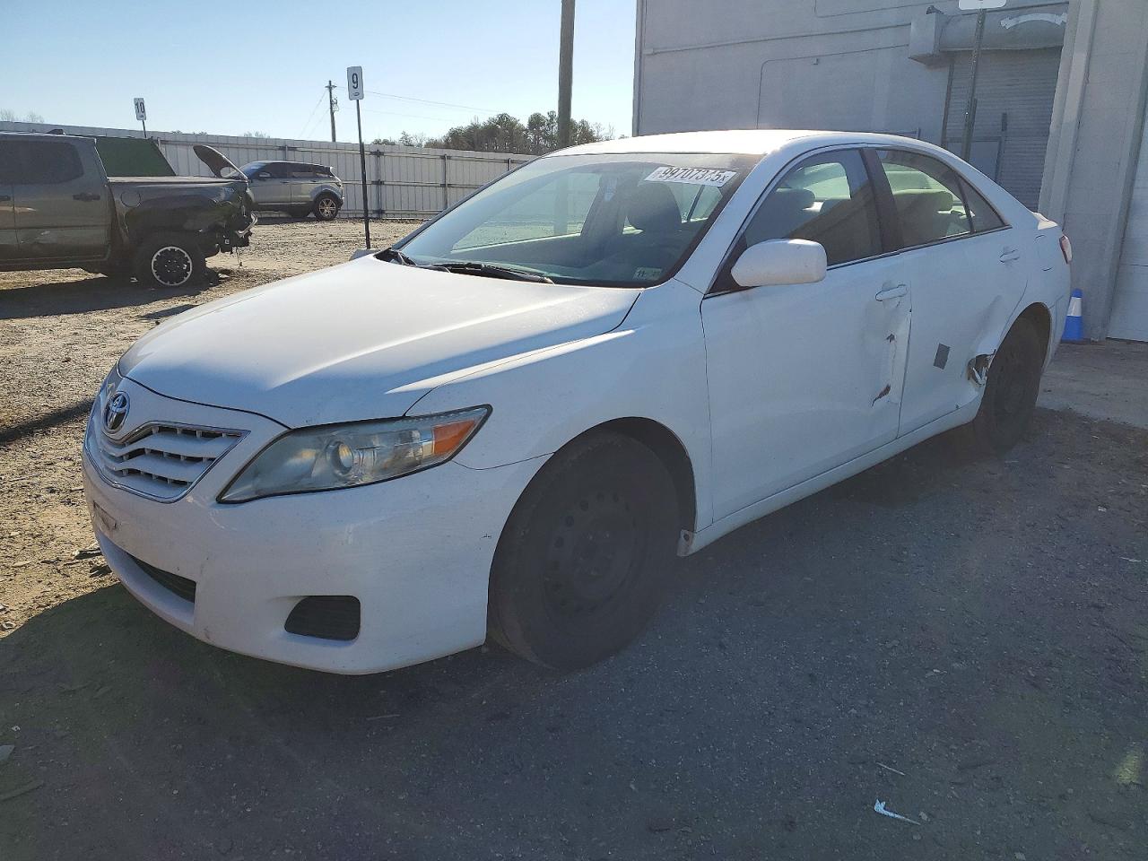 2011 TOYOTA CAMRY