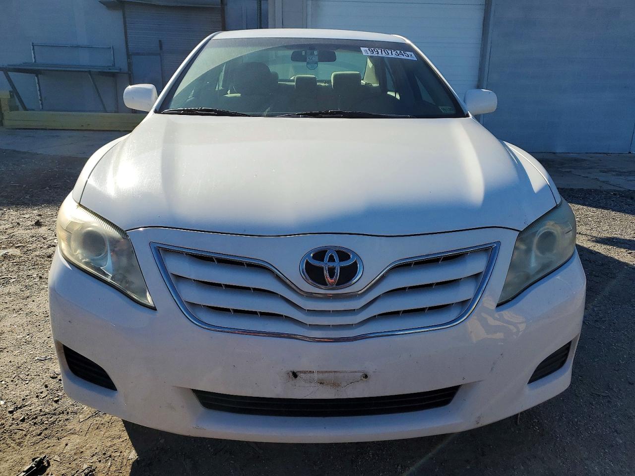 2011 TOYOTA CAMRY BASE photo 5