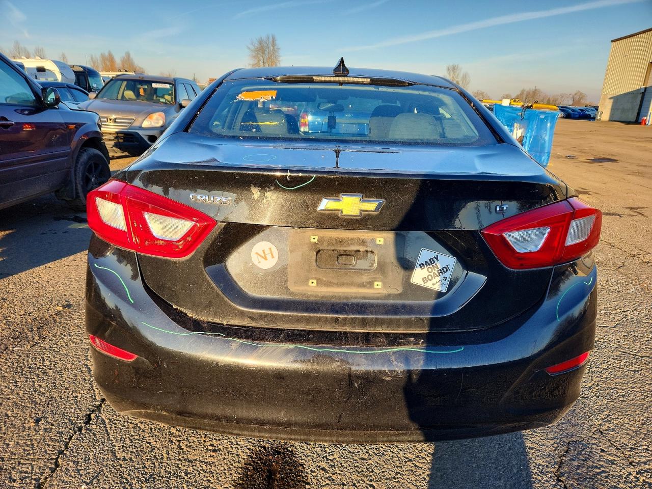 2017 CHEVROLET CRUZE LT photo 6