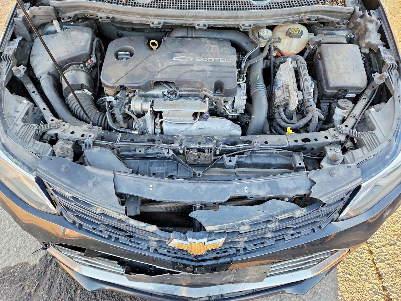2017 CHEVROLET CRUZE LT photo 11