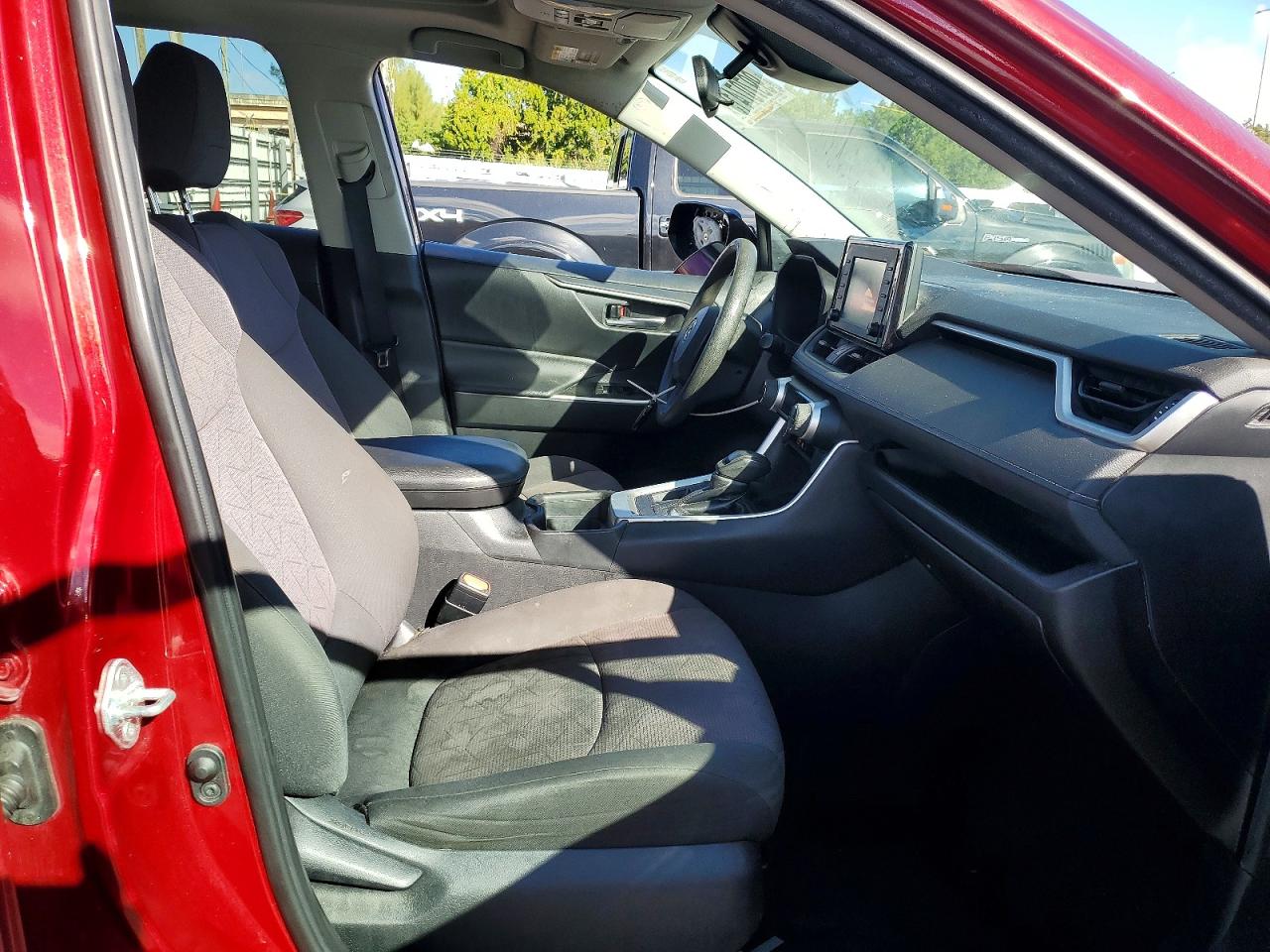 2019 TOYOTA RAV4 XLE photo 7