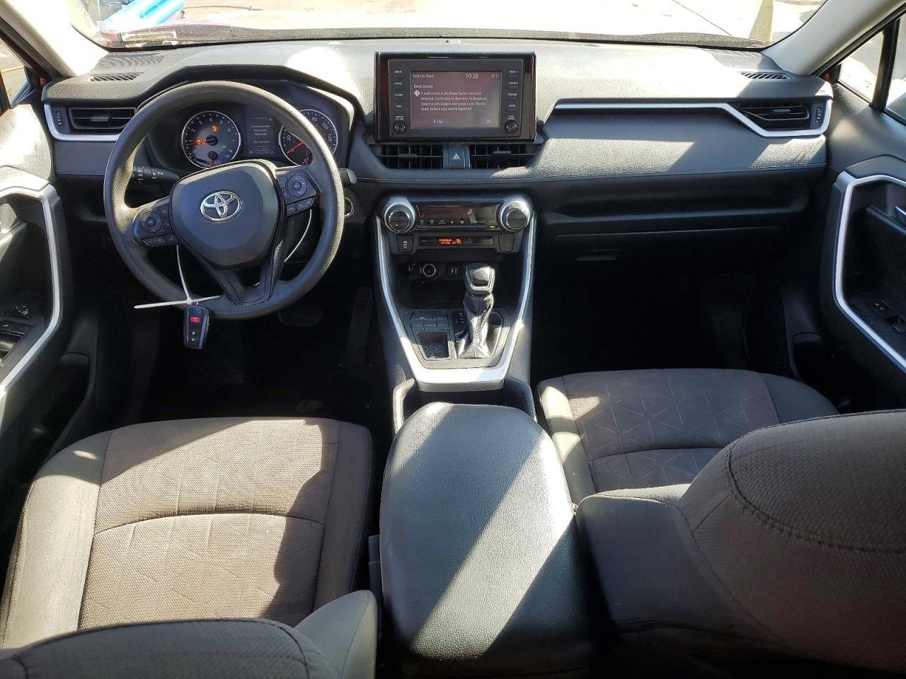 2019 TOYOTA RAV4 XLE photo 8