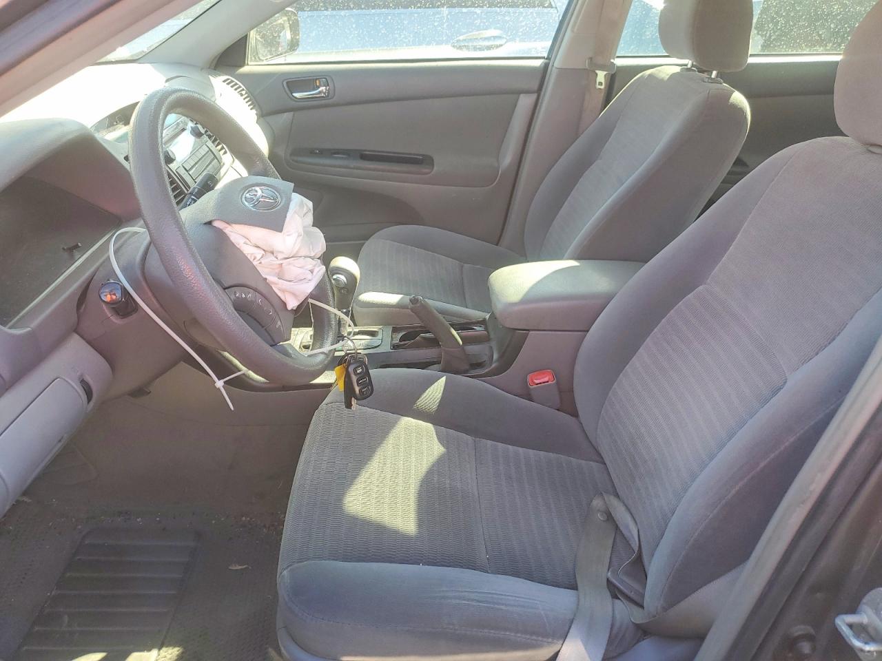 2006 TOYOTA CAMRY LE photo 7