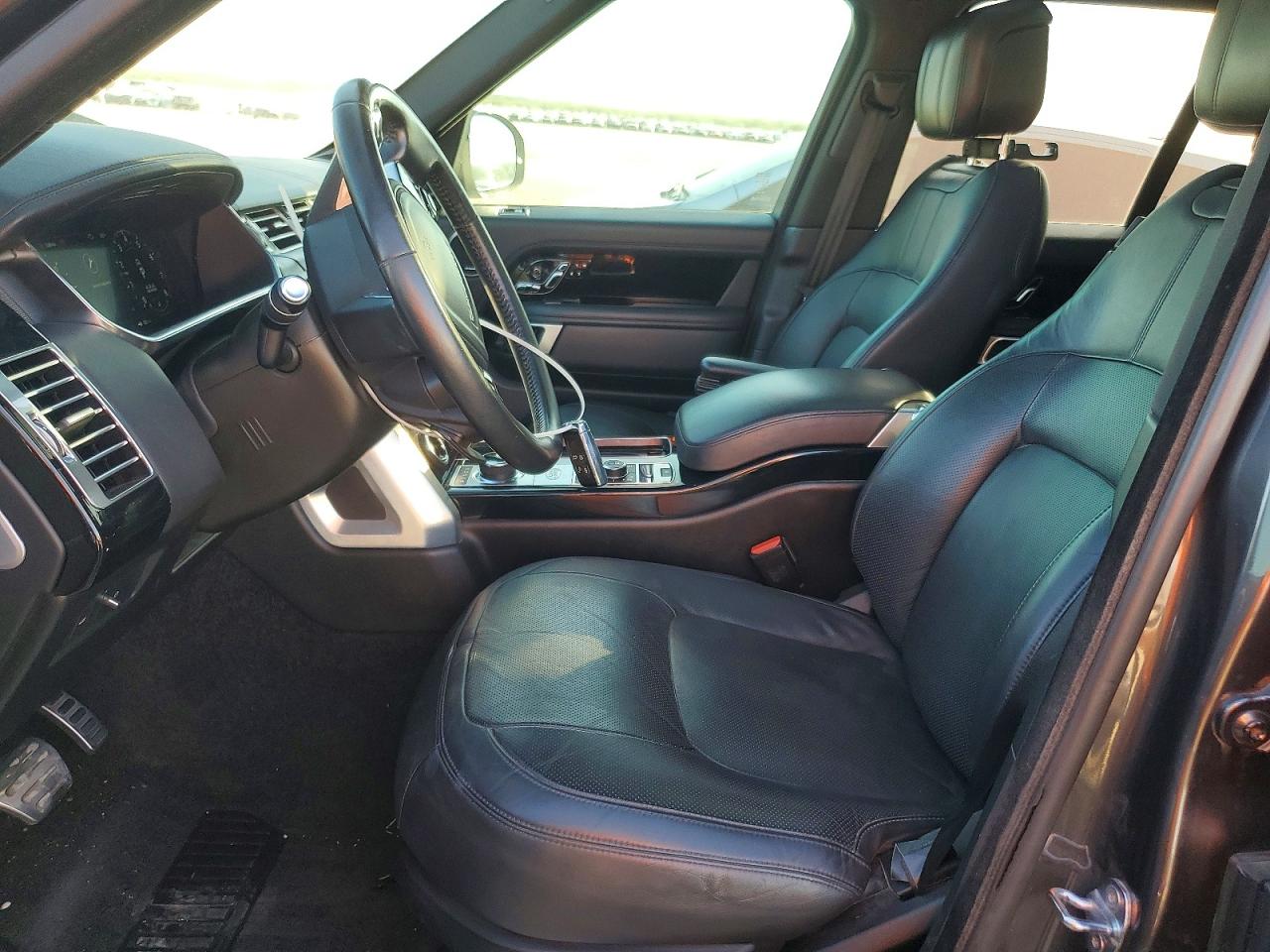 2019 LAND ROVER RANGE ROVER HSE photo 7