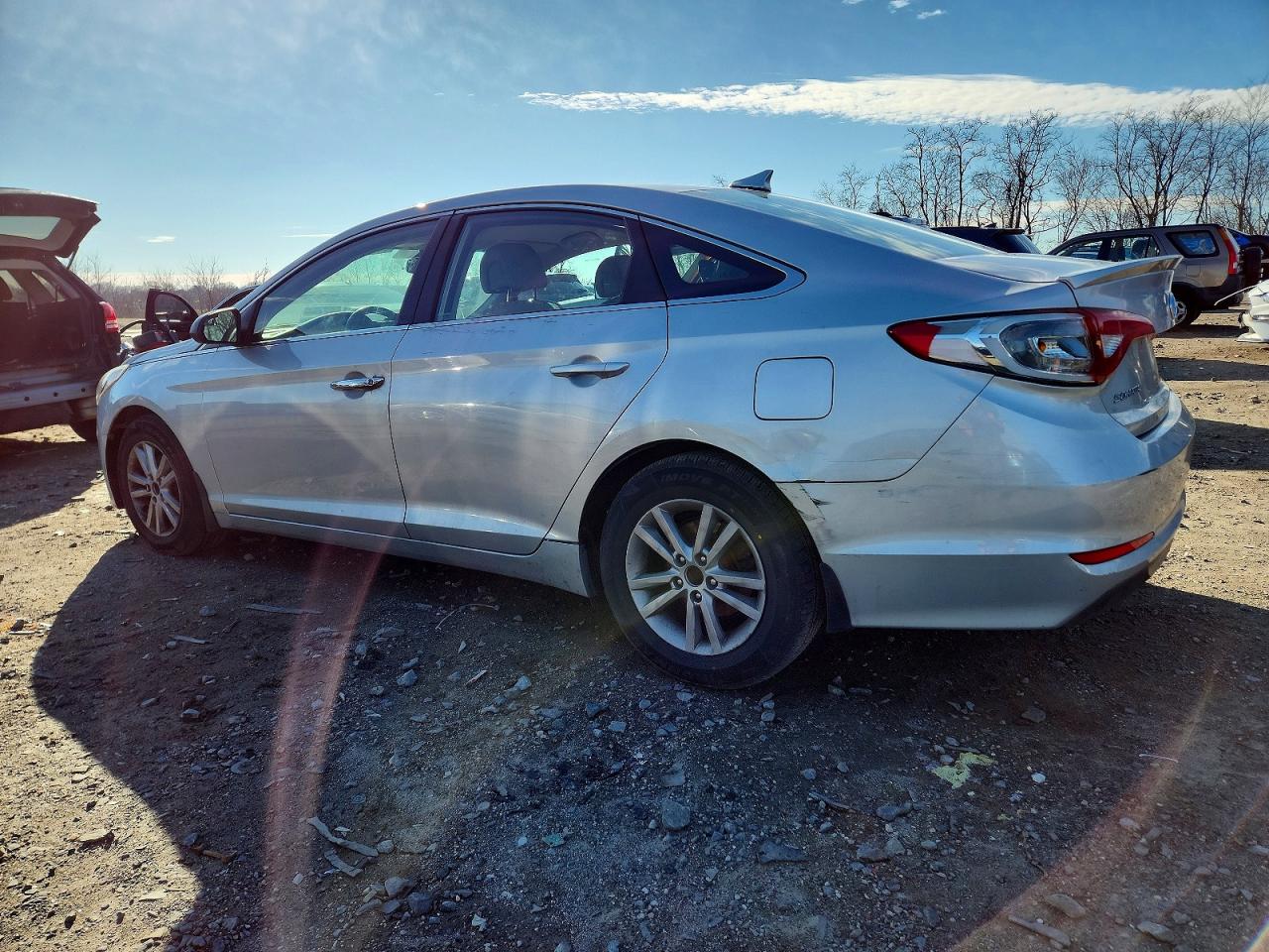 2016 HYUNDAI SONATA SE photo 2