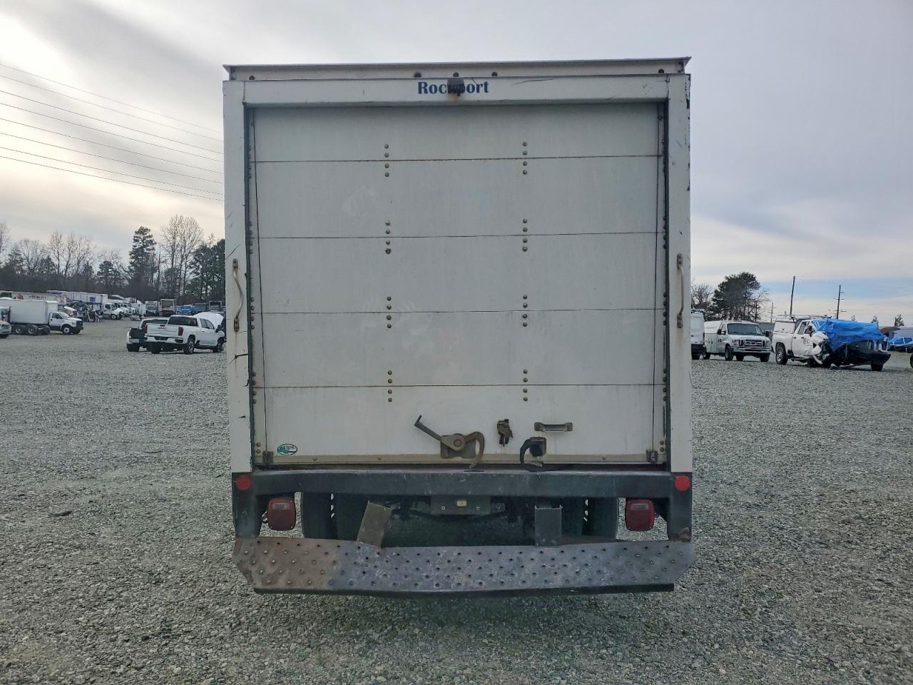 2016 FORD TRANSIT BOX TRUCK photo 6