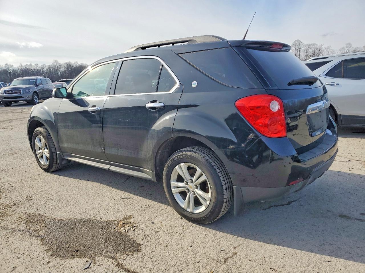 2010 CHEVROLET EQUINOX LT photo 2