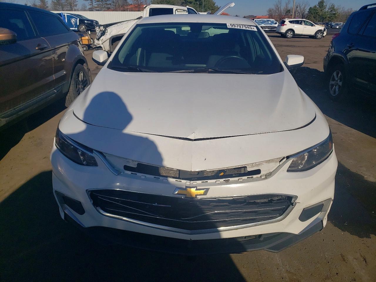 2017 CHEVROLET MALIBU LT photo 5