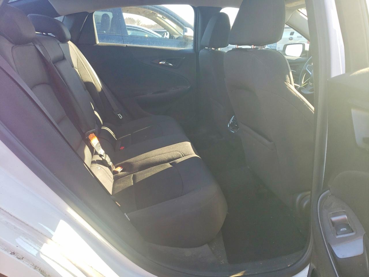2017 CHEVROLET MALIBU LT photo 10
