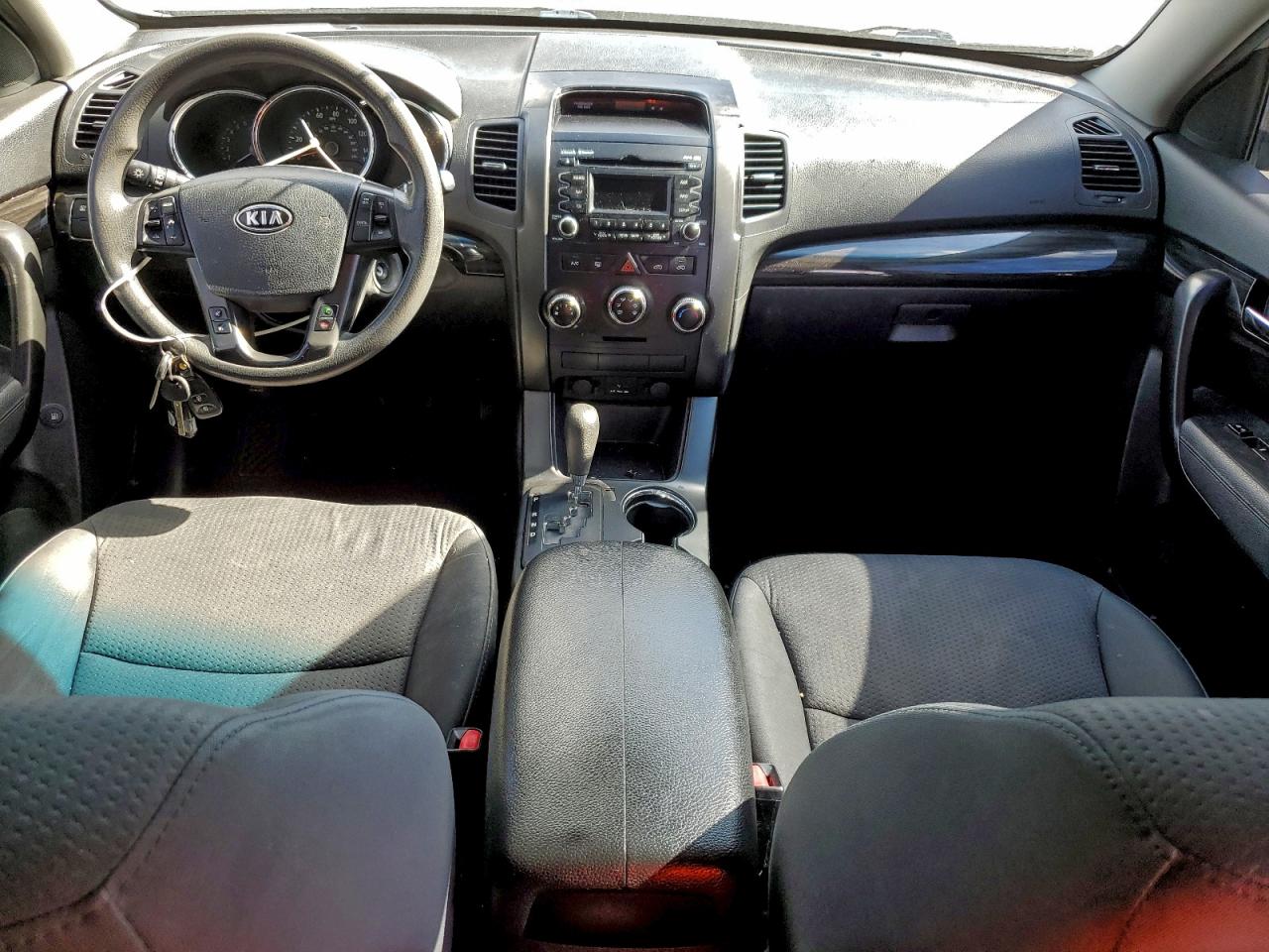2012 KIA SORENTO BASE photo 8