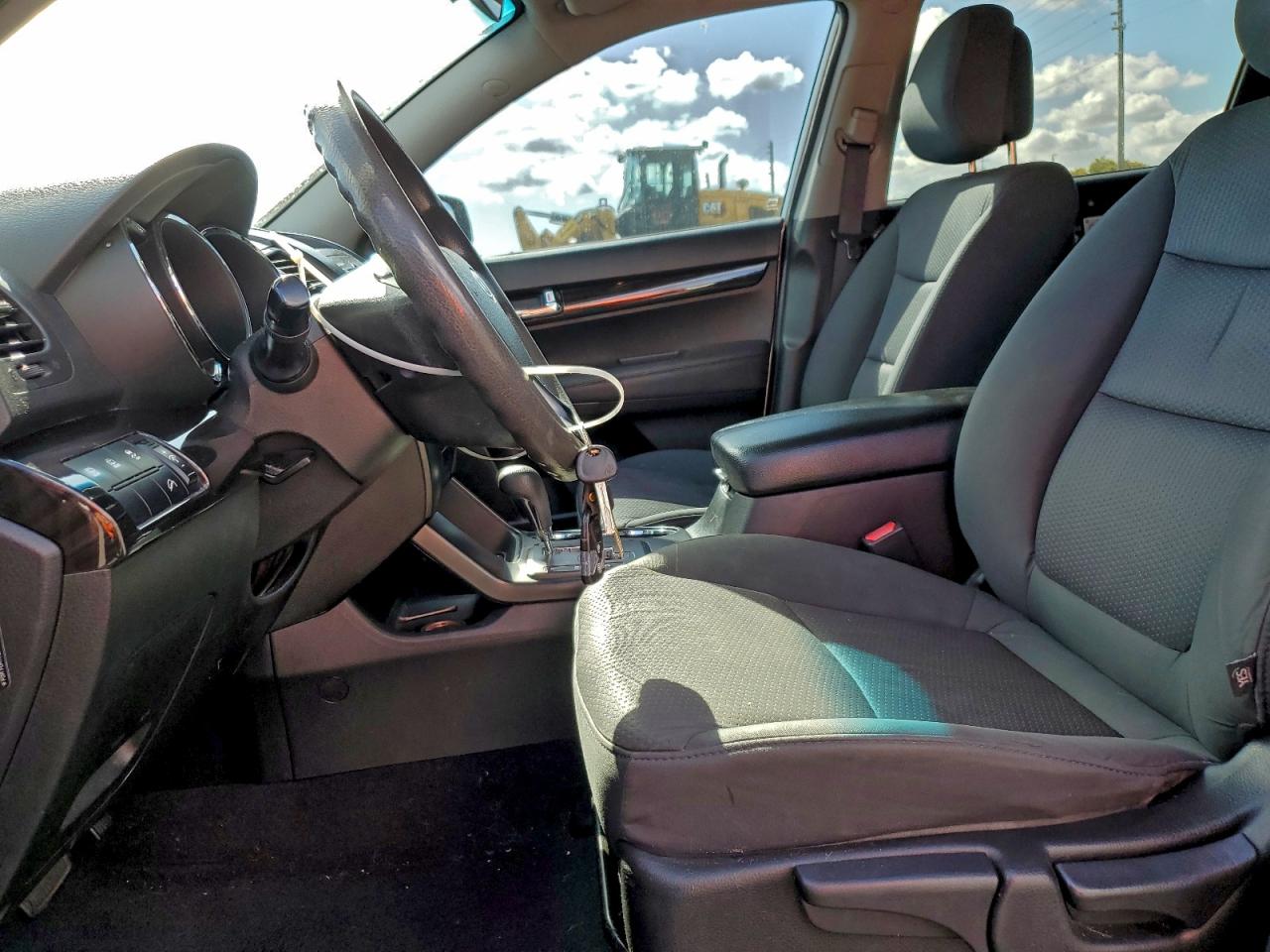 2012 KIA SORENTO BASE photo 7