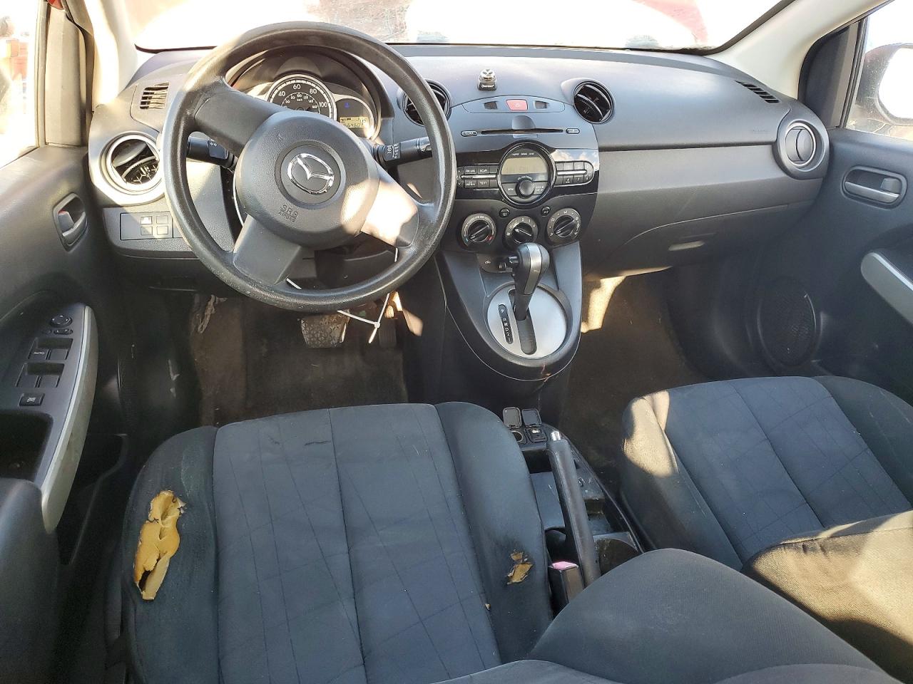 2014 MAZDA MAZDA2 SPORT photo 8