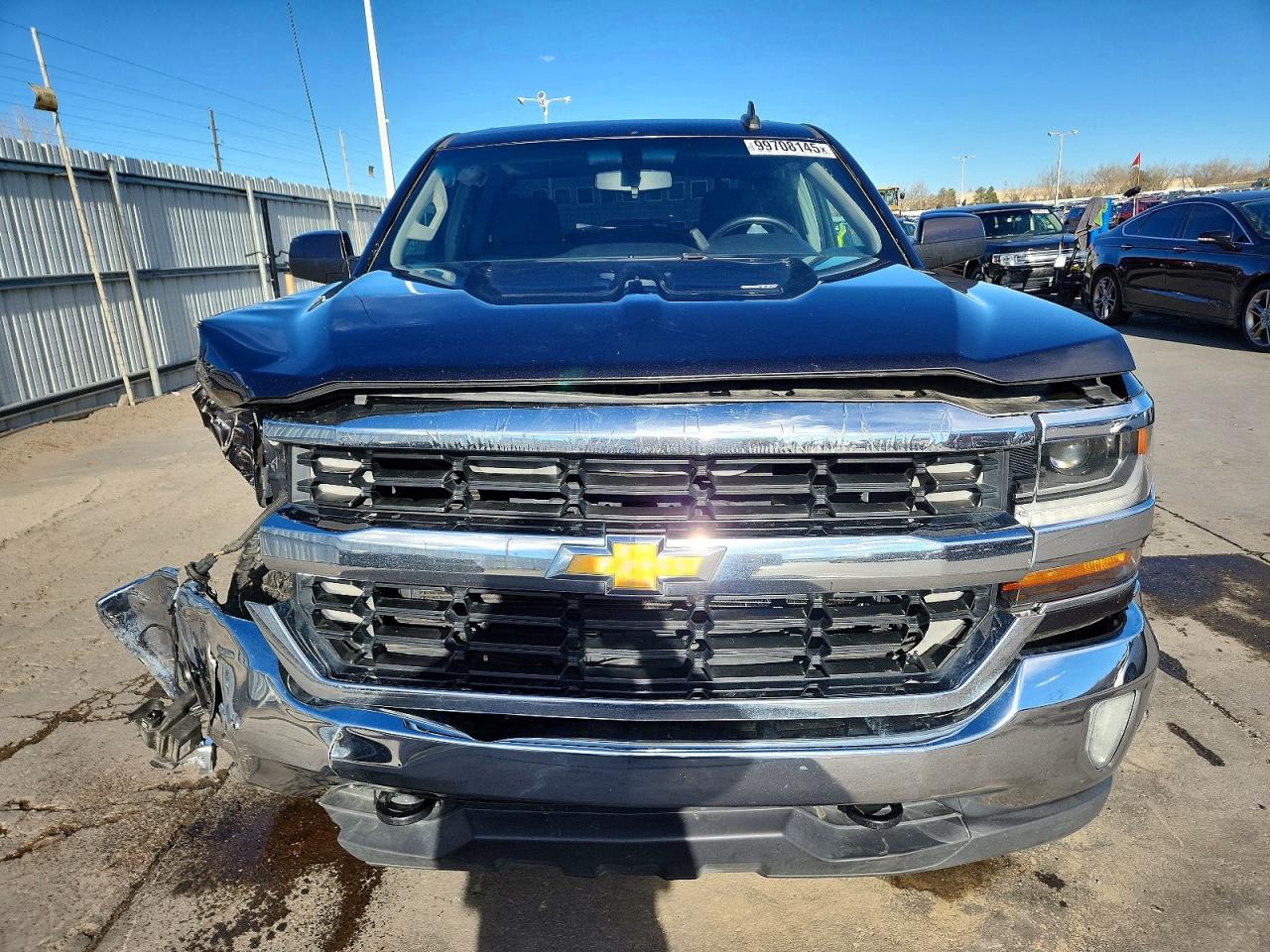 2016 CHEVROLET SILVERADO K1500 LT photo 5