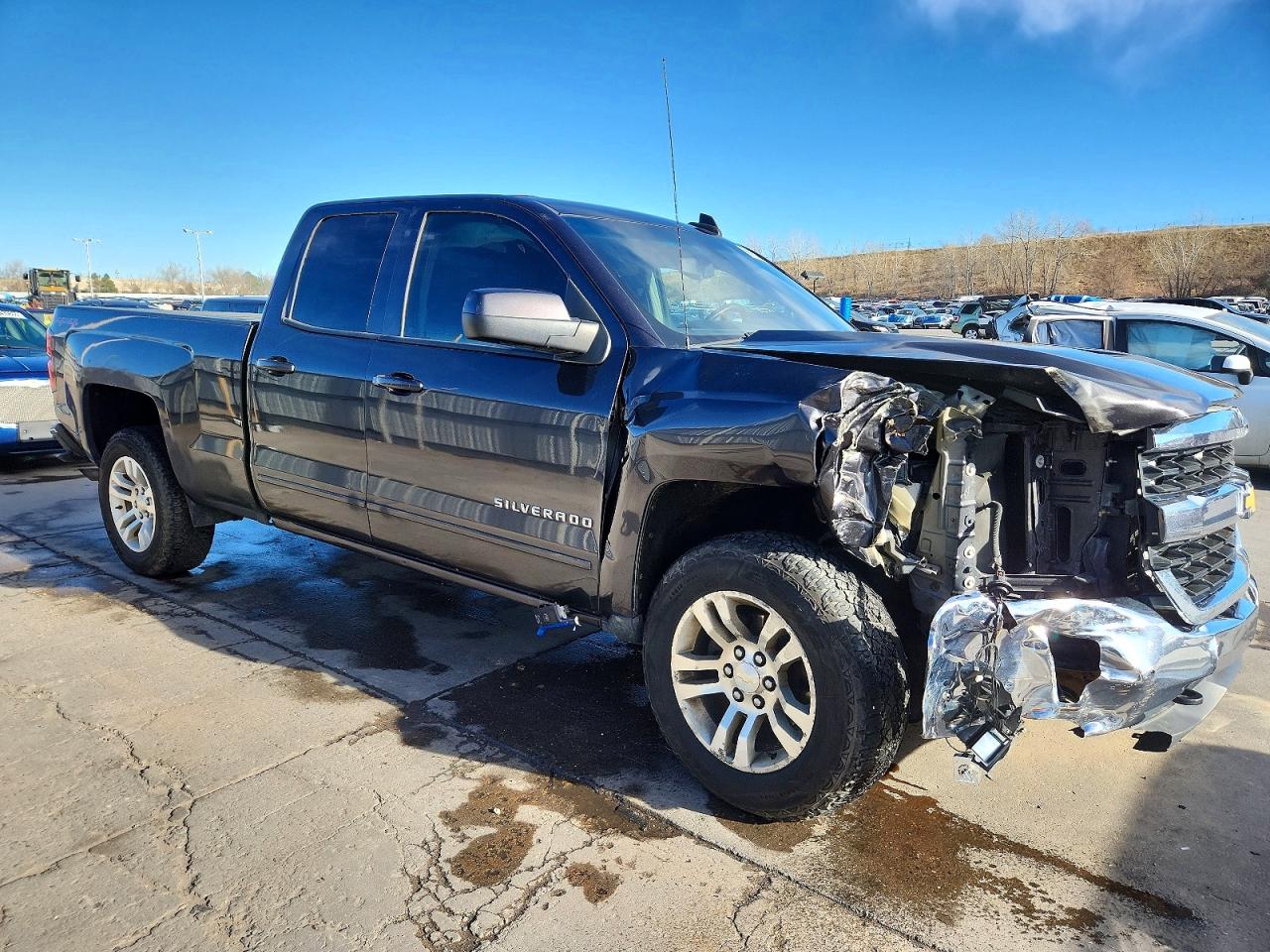 2016 CHEVROLET SILVERADO K1500 LT photo 4