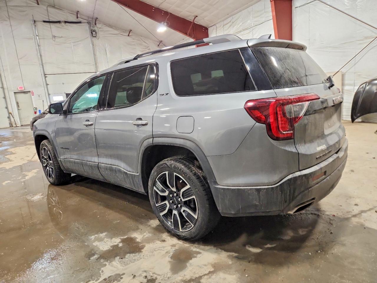 2021 GMC ACADIA SLT photo 2
