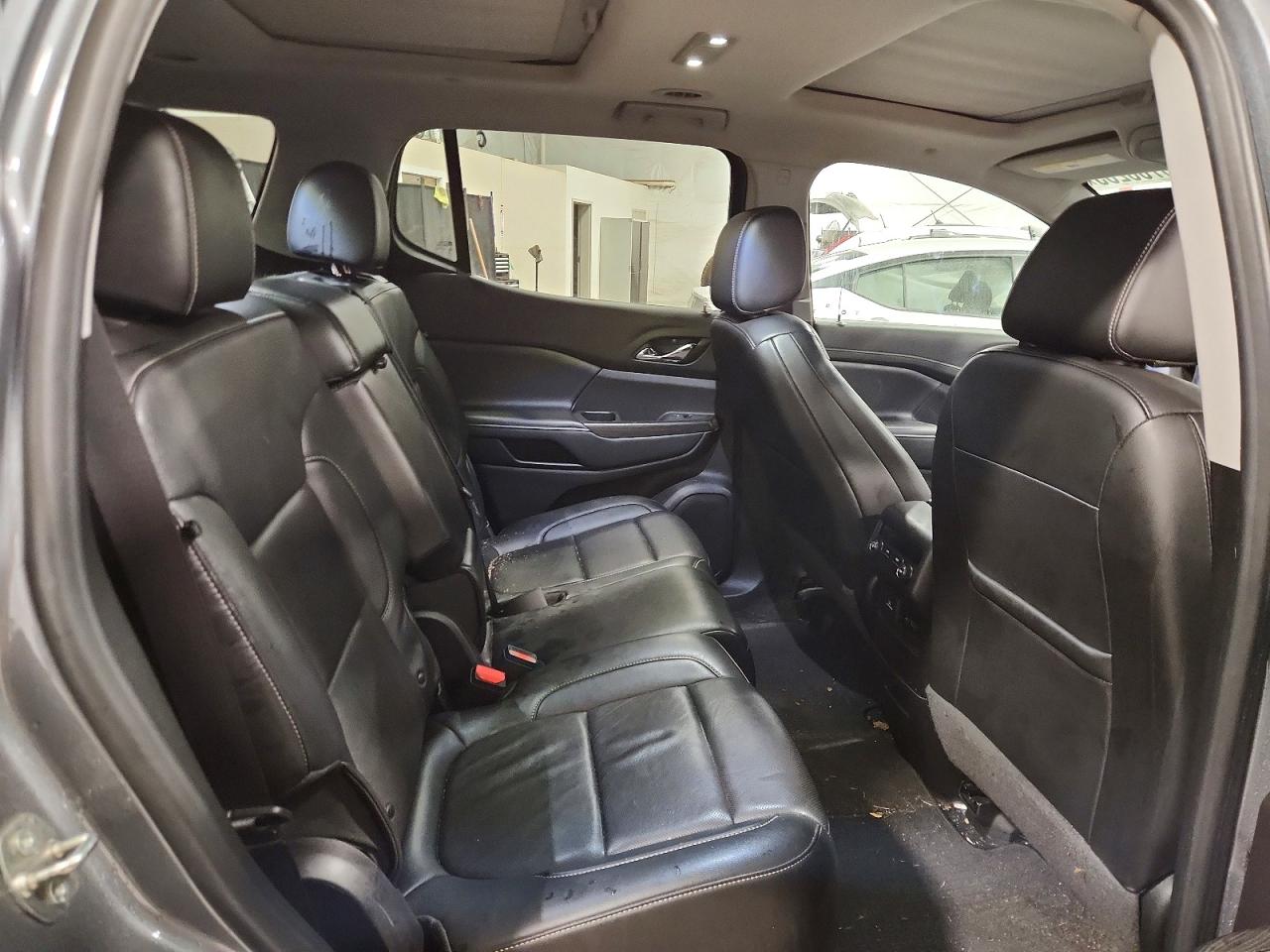 2021 GMC ACADIA SLT photo 11