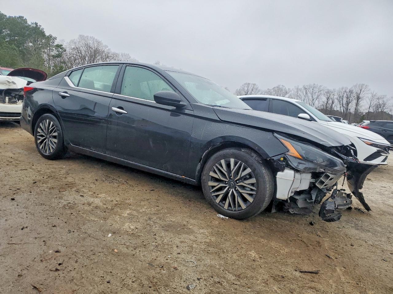2025 NISSAN ALTIMA SV photo 4