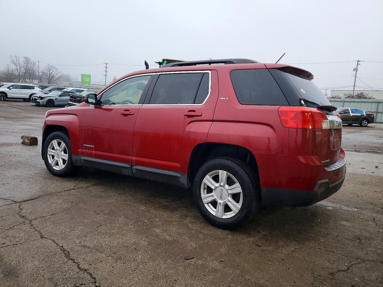 2015 GMC TERRAIN SLT photo 2