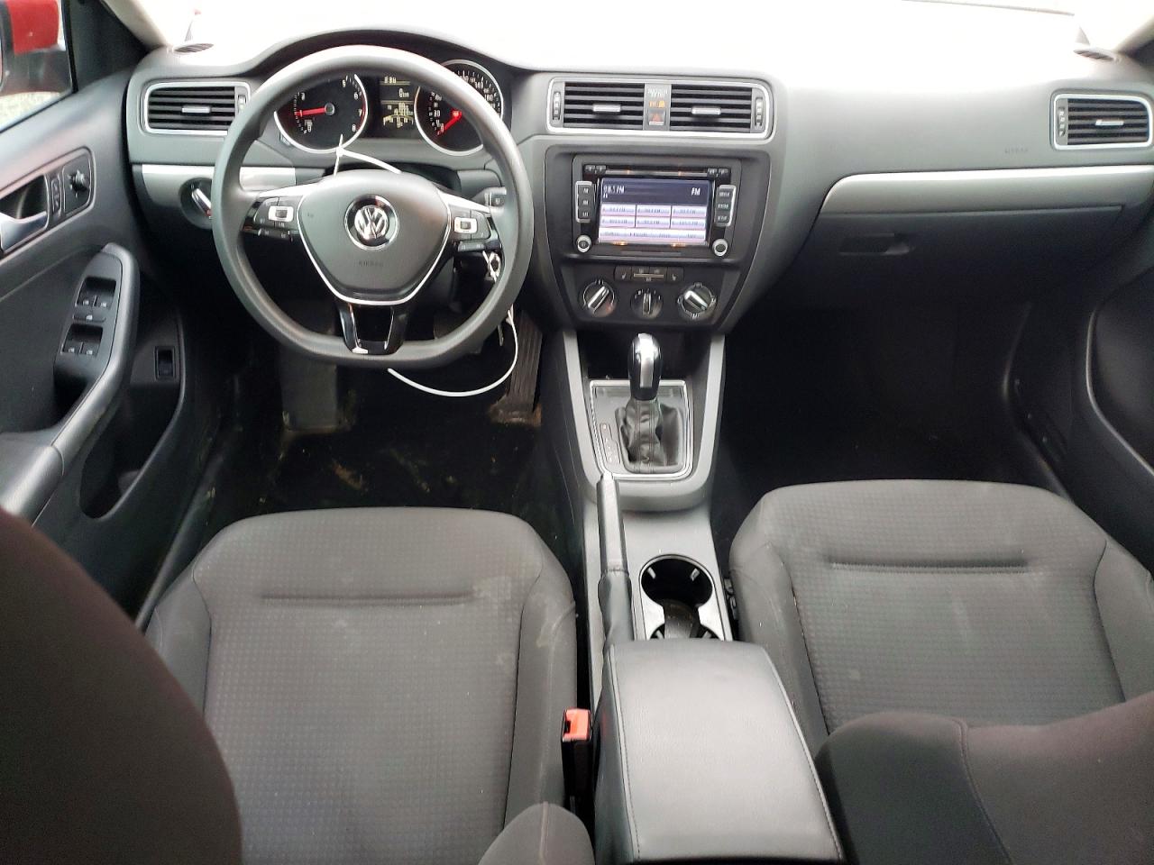 2015 VOLKSWAGEN JETTA SE photo 8